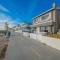 Charming 2 Story and 4 Bedroom Home on the Boardwalk - شاطئ نيوبورت