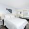 5 Bedroom Duplex on the Boardwalk next to Balboa Pier - شاطئ نيوبورت