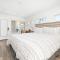 Perfect Renovated and Modern Duplex on Balboa Island - شاطئ نيوبورت
