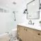 Perfect Renovated and Modern Duplex on Balboa Island - 纽波特海滩