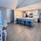 Modern 3-bedroom condo with gas fireplace