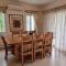 Fab Sea and Mountain View Villa, walking distance from the Sandy Beach