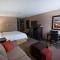 Holiday Inn Express Hotel & Suites Chatham South, an IHG Hotel - Chatham