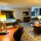 Royal Inn Suites