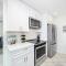 5 Bedroom duplex with Patio & Balcony walk to Pier - Newport Beach