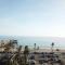 5 Bedroom duplex with Patio & Balcony walk to Pier - شاطئ نيوبورت