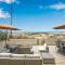 6 Bedroom Remodeled Home on the Oceanfront - شاطئ نيوبورت