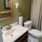 Theos Cottage Niagara