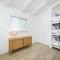 Great Location near the Balboa Pier and Fun Zone with Air conditioning