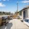 Remodeled 4 Car with Parking Patio and Firepit - شاطئ نيوبورت