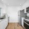 Remodeled 4 Car with Parking Patio and Firepit - شاطئ نيوبورت