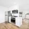 Remodeled 4 Car with Parking Patio and Firepit - شاطئ نيوبورت