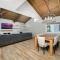 Brand New Modern Home by the Beach with Patio & BBQ - شاطئ نيوبورت