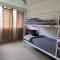 Spacious 4-Bedroom house in a shared property - Harristown