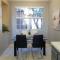 3 bedroom modern home with pool area at the Tustin Marketplace -15 minutes to Disneyland - توستين
