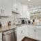 Waterview house walking distance from Cove Beach-5 mins to downtown-only 40 min to NYC - ستامفورد