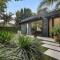 Modern & Elegant Villa West Hollywood