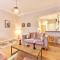 Modern Luxury 2-bedroom Oasis In Heart Of Whitley
