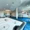 Stunning Westgate CozySuites by stadium with pool 12