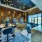 Stunning Westgate CozySuites by stadium with pool 12