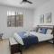 TWO Glendale CozySuites with Pool & Jacuzzi 02&09 - غليندال