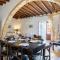 Stone Court Boutique Studios