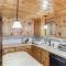 4 BDRM - Hot Tub - Fire Pit