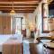 Stone Court Boutique Studios