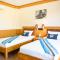 RoomQuest Golden Triangle Premium Collection