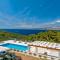 Villa Joy - 40 m2 heated pool, 35 000 m2 of land