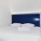 Sallaz Residence by Homenhancement
