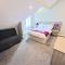 Central Reading Modern 3BR flat - Walk to station and high street
