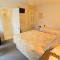 Maison Dieu Guest House
