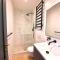 Luxury 2BR apartment & parking central Winchester