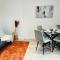 Delightful Ealing Retreat - Steps to Tube & Shops