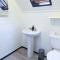 Danu 1A -Hot Tub-Perth-Pet Friendly-Luxury-Romantic