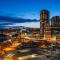 PRIME Downtown 34th FL - Near Stampede, Casino, Bars! FREE Banff Pass, Parking, Wine!
