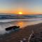 Oceanfront Cabin 4 with Jacuzzi & Stunning Views