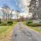 Clarkesville Rustic Hideaway on 38-Acre Farm! - Clarkesville
