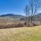 Cozy Dillard Cabin with Mountain Views and Pool Access - Dillard