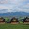 Mountain View Chalet with HotTub and Sauna