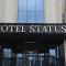 STATUS HOTEL - Qarshi