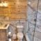 Luxury Cabin Sleeps 8 with creekside fire pit near Helen GA