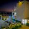 Jees Hotel