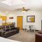 Ramada by Wyndham Richland Center