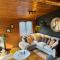 Executive Luxury 5* Log Cabin Pebble Lodge by fishing lake Shorefields Milford on Sea - Downton