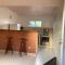 Appartement 1 chambre dans les hauteurs à quelques minutes de la plage où la simplicité rencontre la tranquillité - Les Trois-Îlets