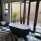 Lira Boutique Lodge