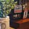 The Pub - Unique & Authentic Experience - Free Parking!, 5 minutes from Airbus and The Mall Cribbs - Bristol