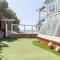 Walk to the Beach from this Ocean Front Home - Moss Beach